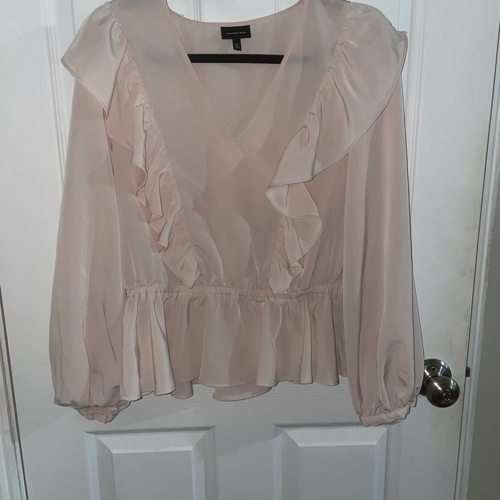 BNWOT Super cute peplum too